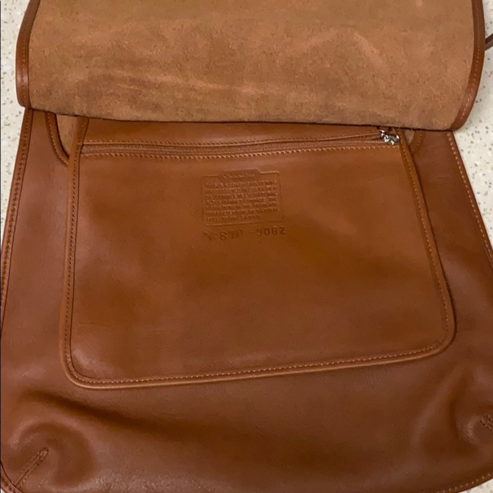 Vintage Coach Hippie Flap Leather Crossbody Bag - Picture 5 of 10